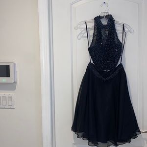 Short black prom dress